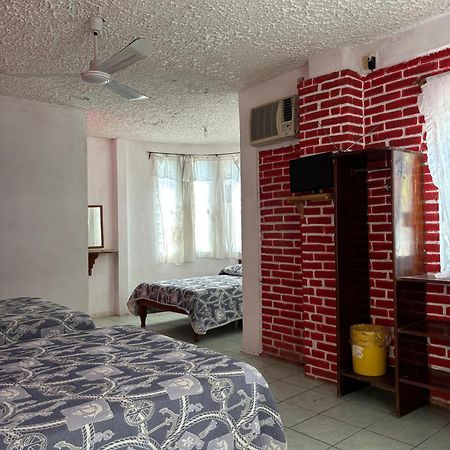 פוארטו אסקונדידו Hotel Villa Luz מראה חיצוני תמונה