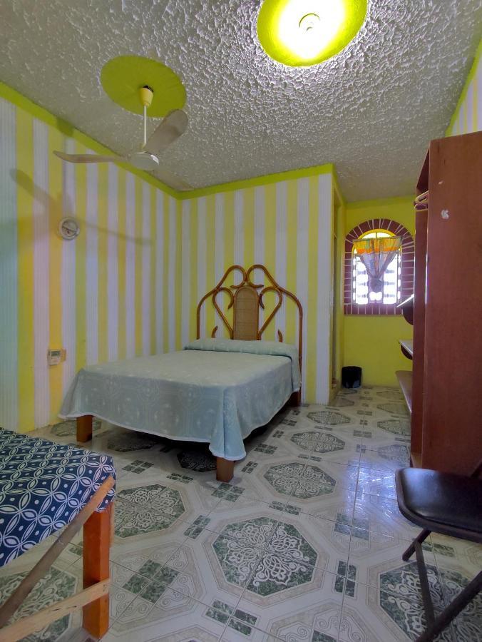 פוארטו אסקונדידו Hotel Villa Luz מראה חיצוני תמונה